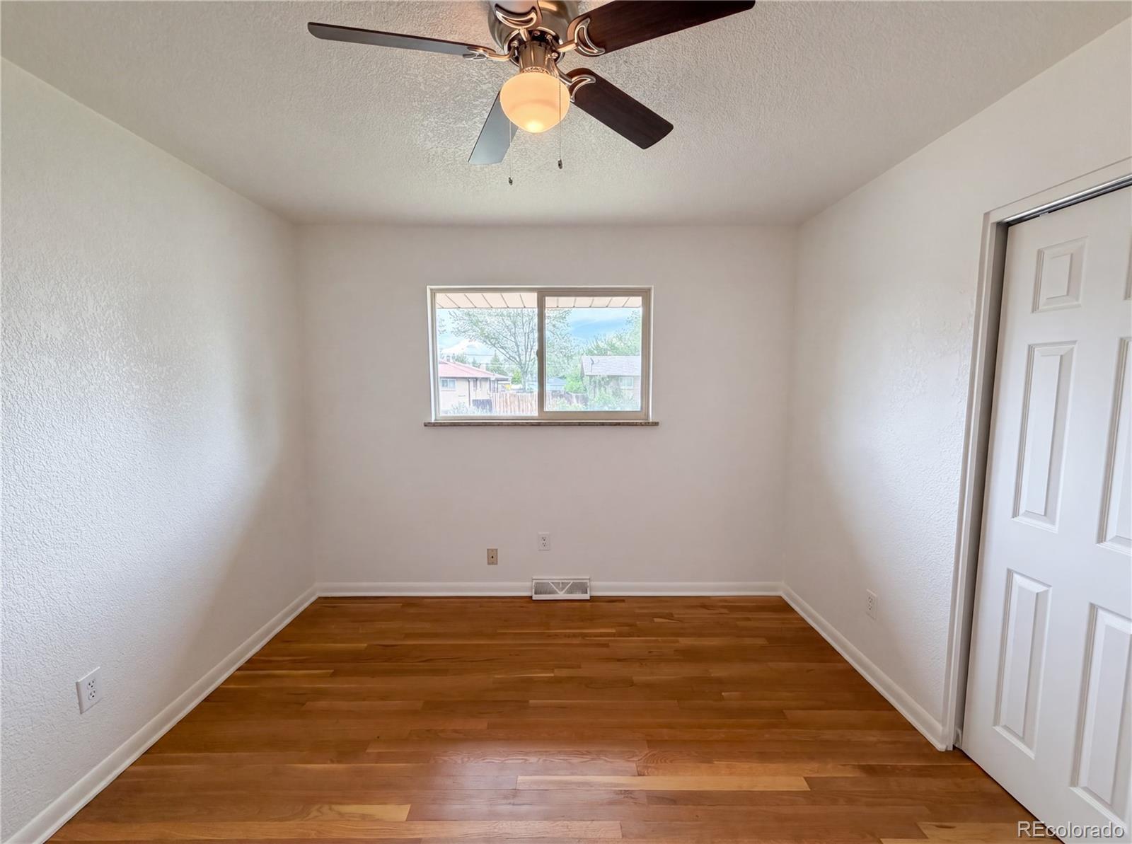 5421 Raritan Way
