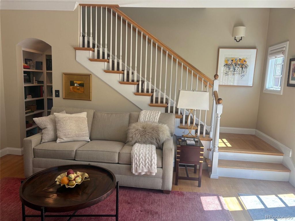 Photo of 950 S Elizabeth Street, Denver, CO 80209 (MLS # 7611422)