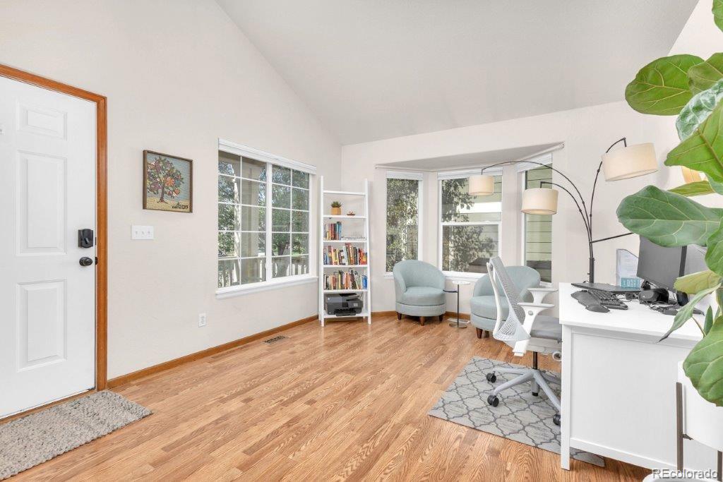 Photo 5 of 31 of 1757 Gordon Drive house
