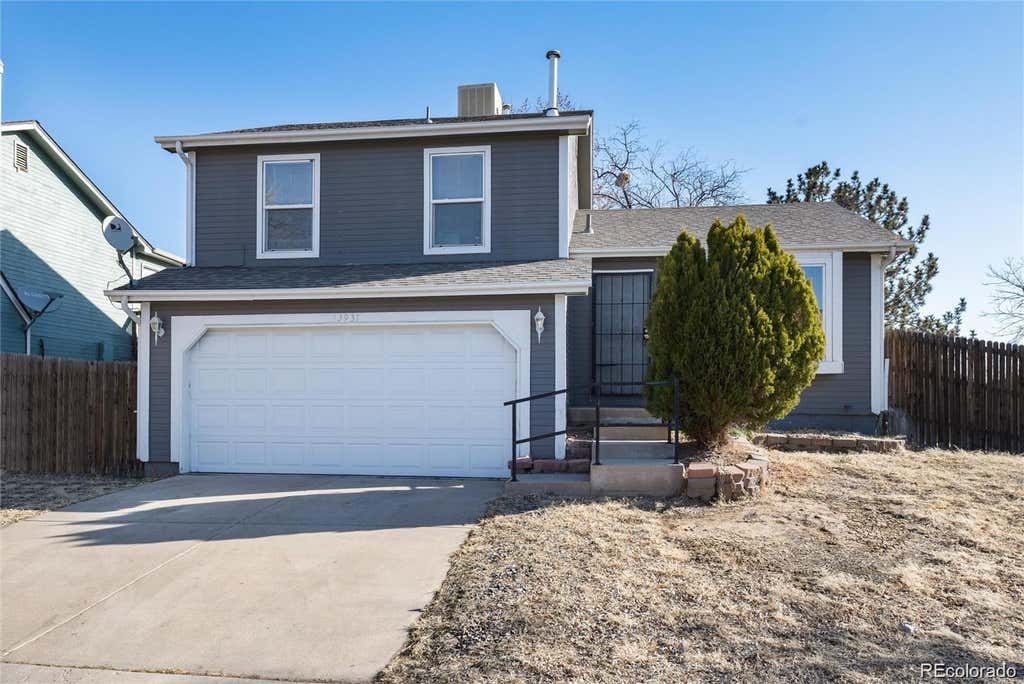 Photo of 13931 E Elk Place, Denver, CO 80239 (MLS # 4941835)
