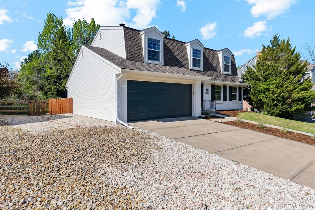 Photo of 6330 E Irwin Place, Centennial, CO 80112 (MLS # 5372490)