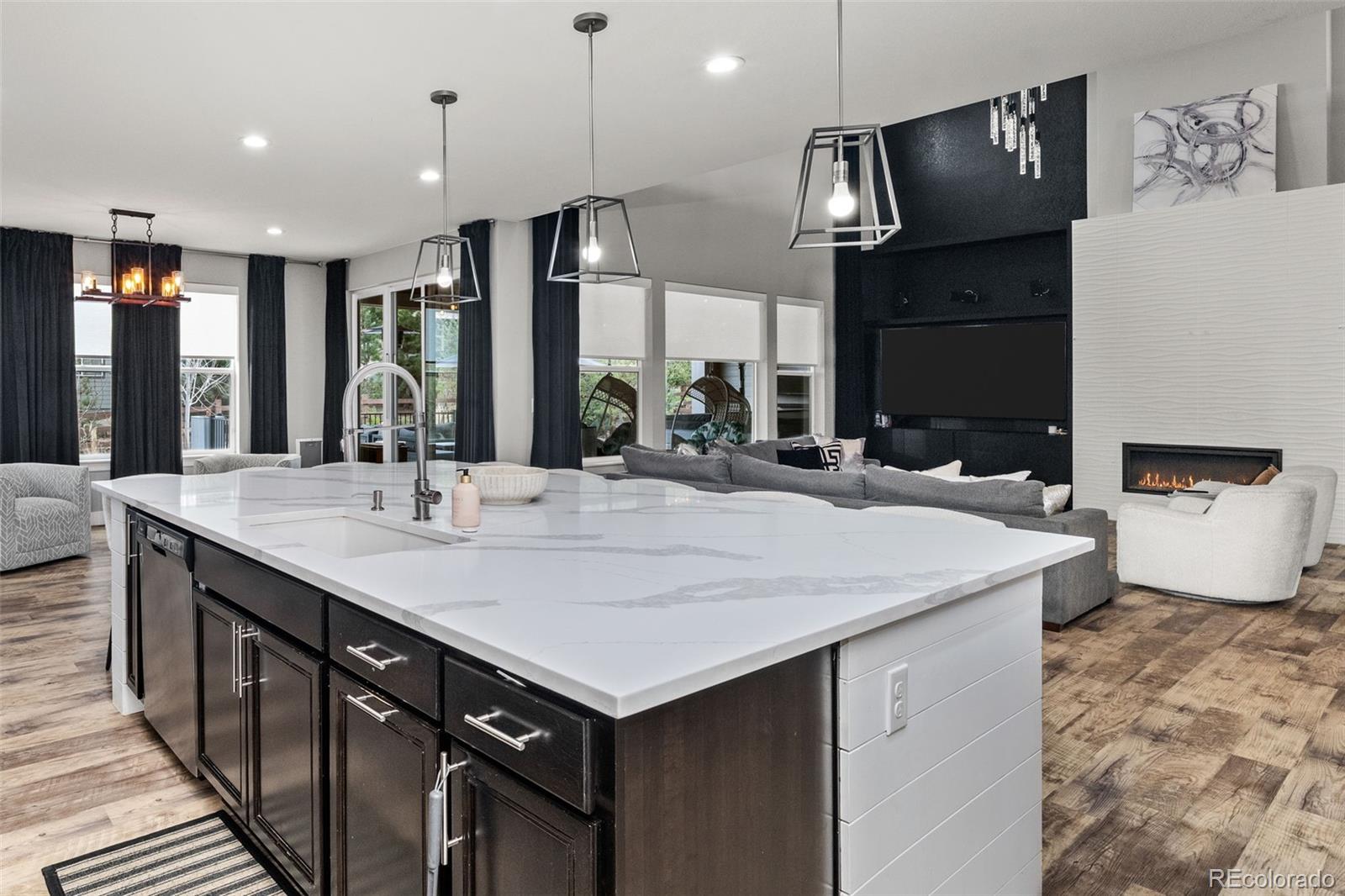 25537 E Alder Drive