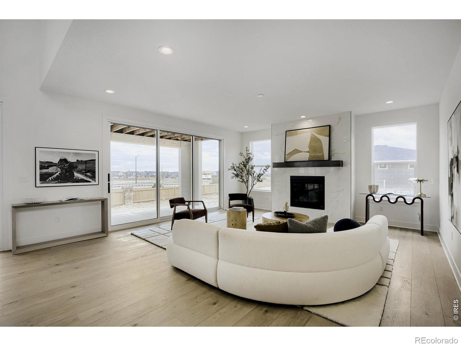 3184 Westcliff Drive