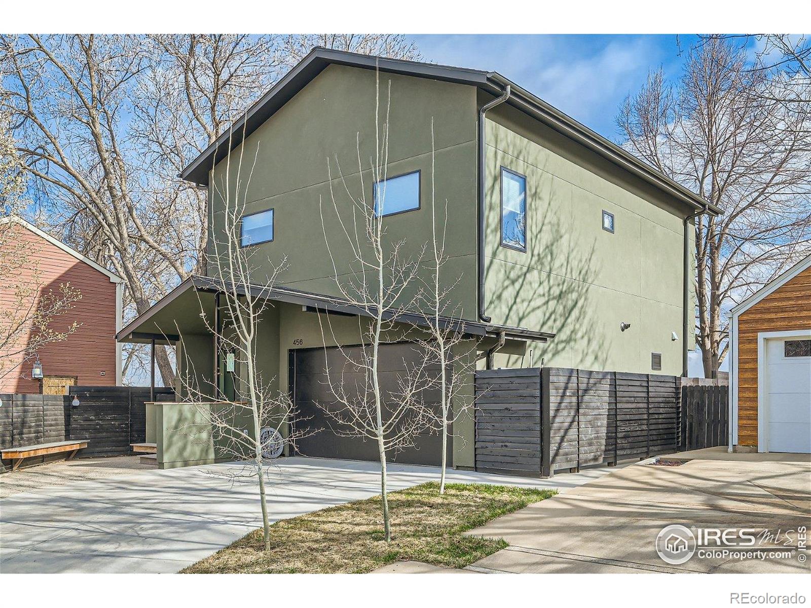 456 W Sycamore Court