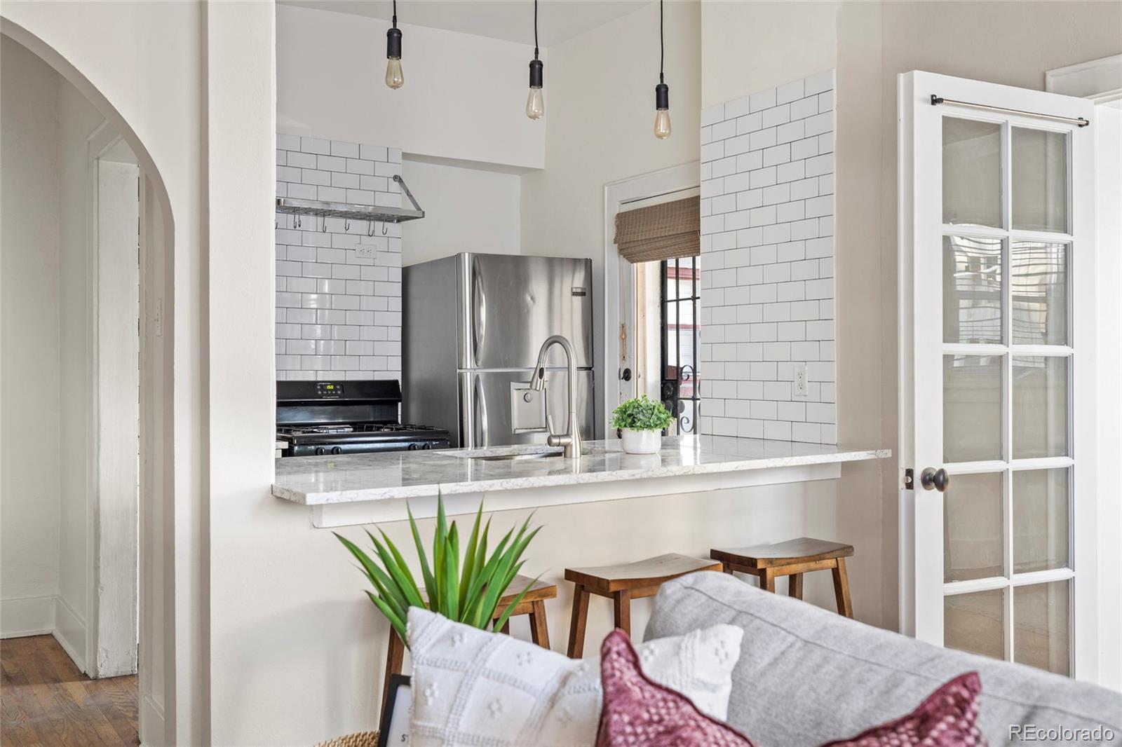 1640 N Downing Street 104