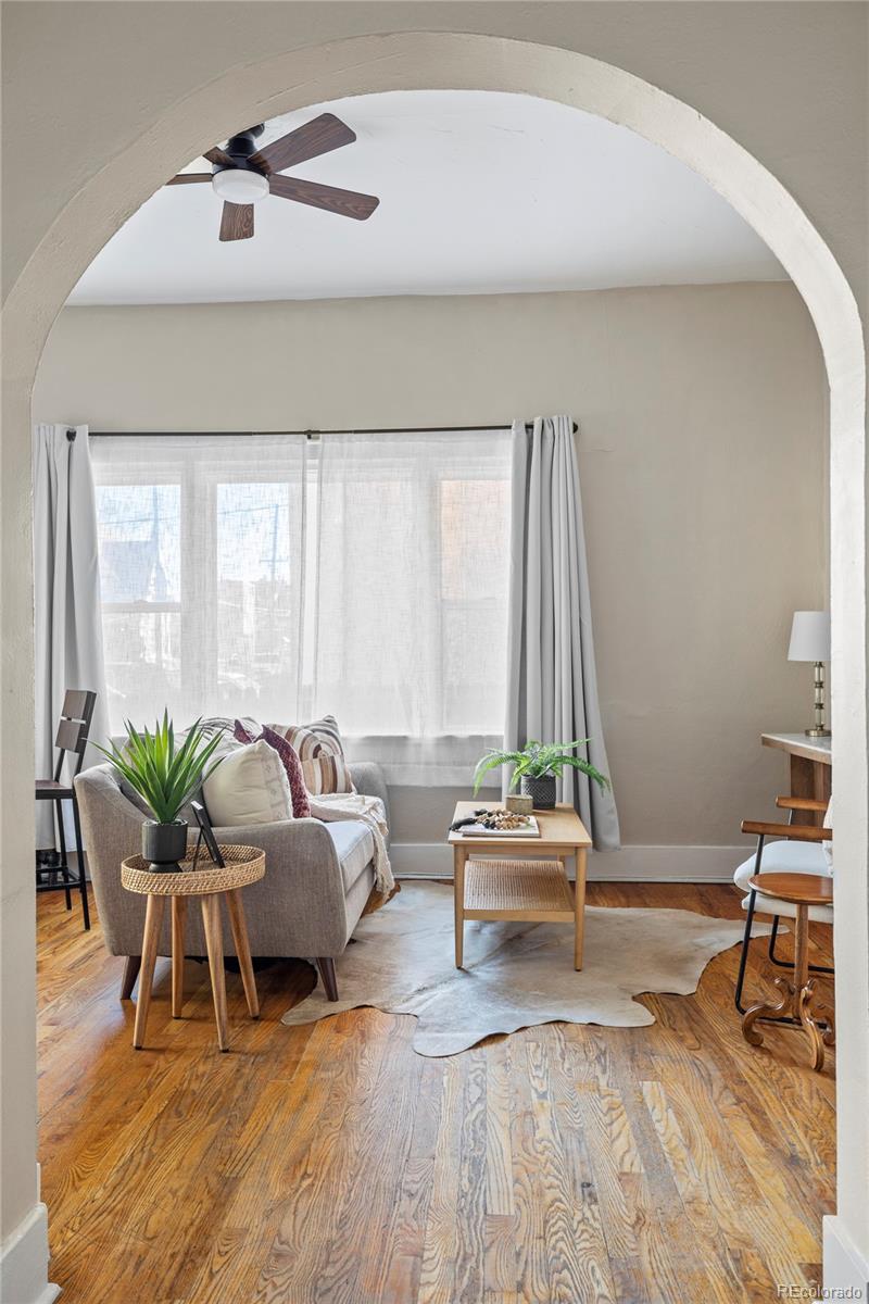 1640 N Downing Street 104