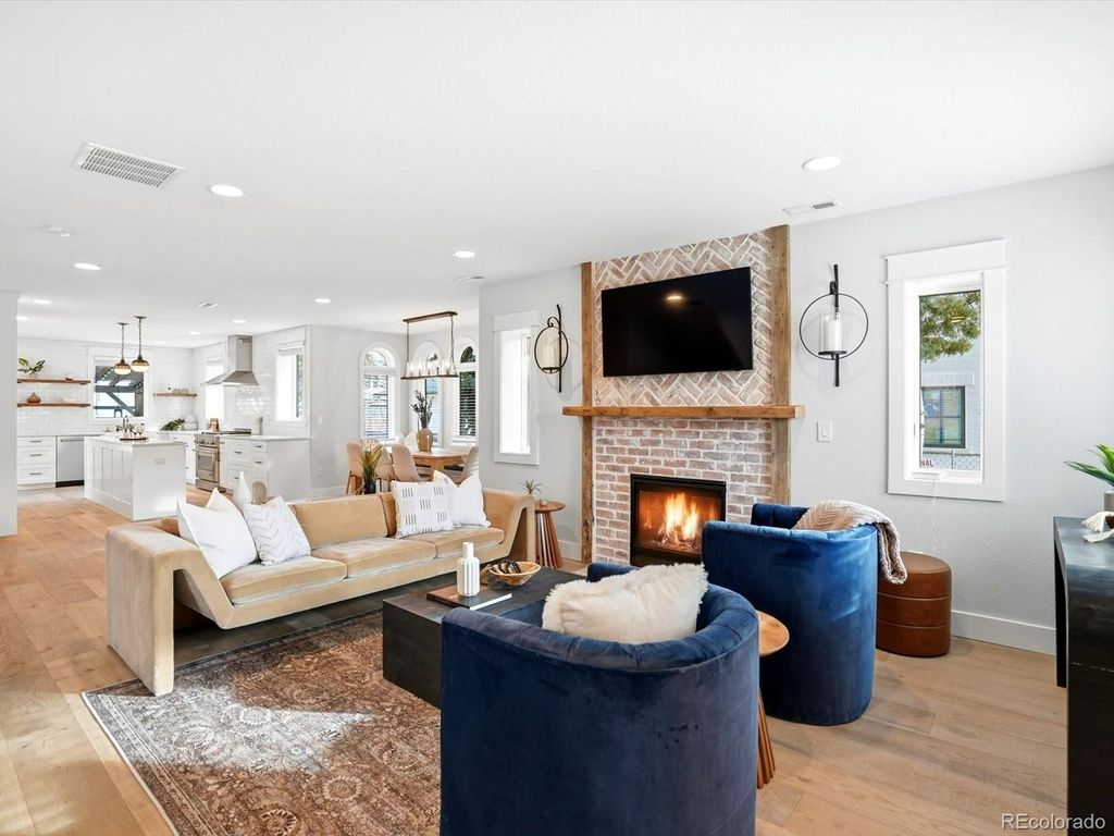 Photo of 440 S Gilpin Street, Denver, CO 80209 (MLS # 3114594)