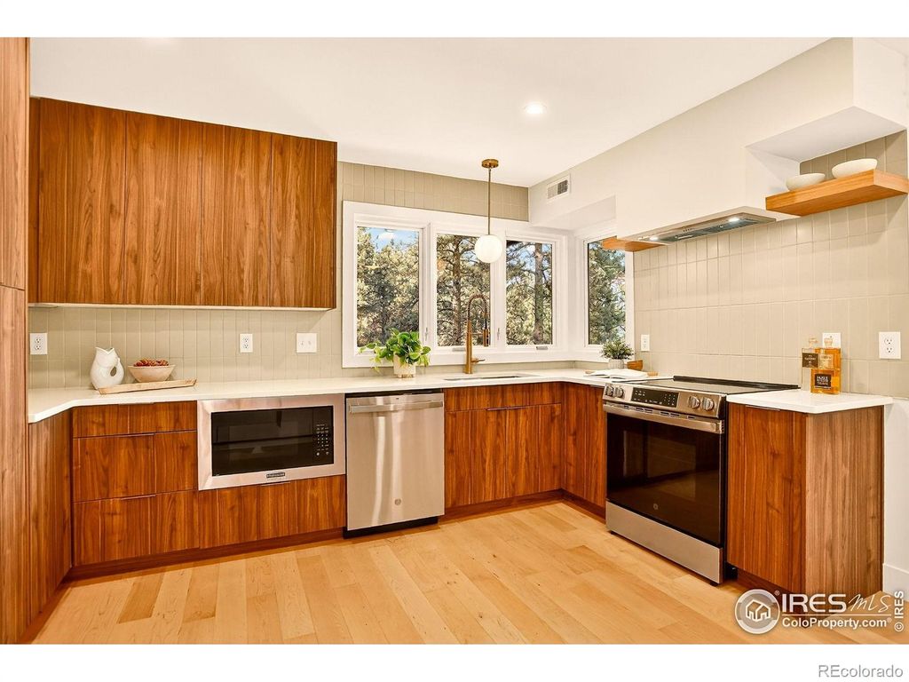 Photo of 1138 Timber Lane, Boulder, CO 80304 (MLS # IR1047325)