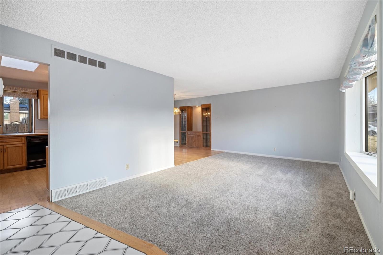 10636 Ura Lane