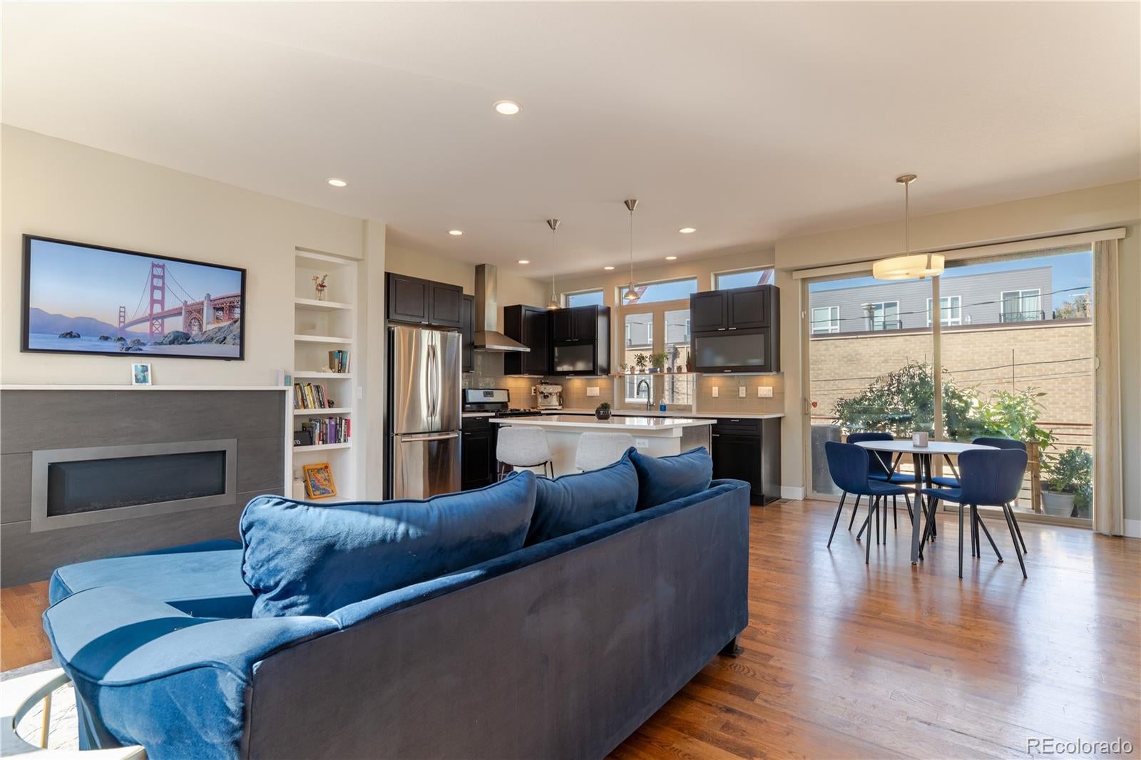 2435 Decatur Street