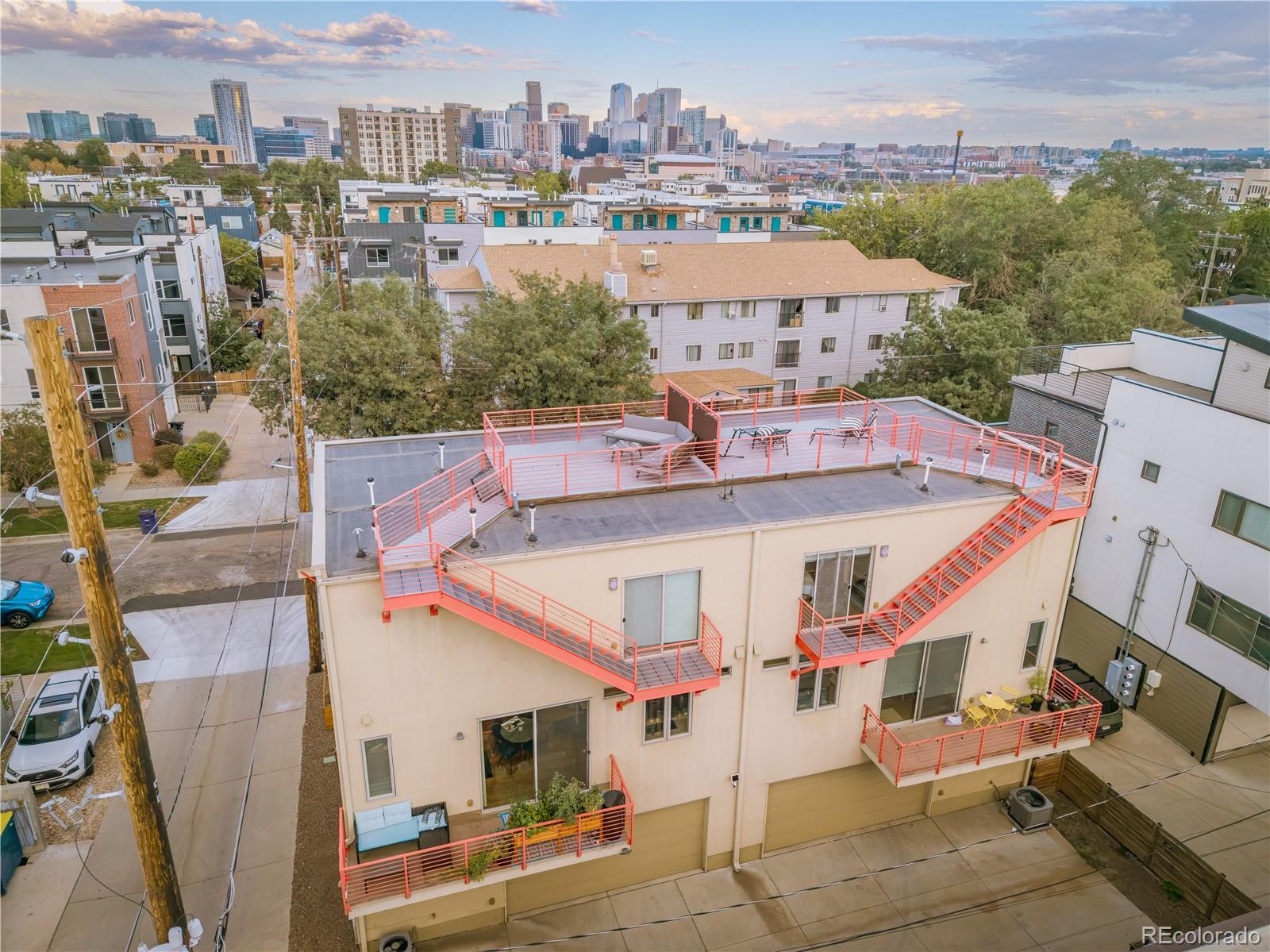 2435 Decatur Street