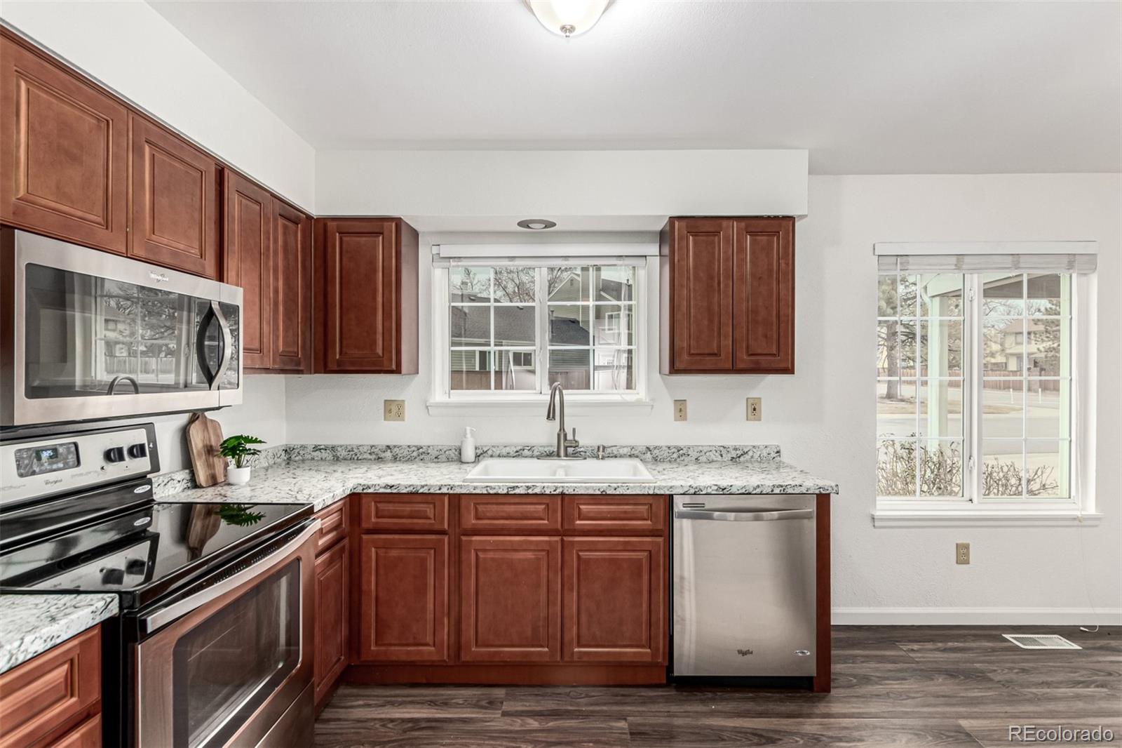 4750 S Dudley Street 41