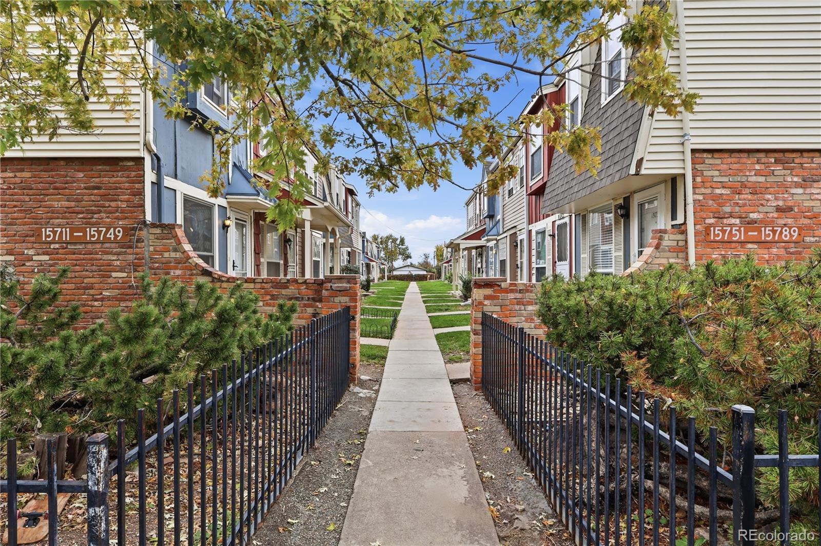 15759 E 13th Place