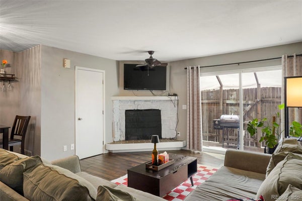 2469 DEVONSHIRE CT APT 33, DENVER, CO 80229 - Image f895244e3fd39fa3da77226eb9e00381/565550411