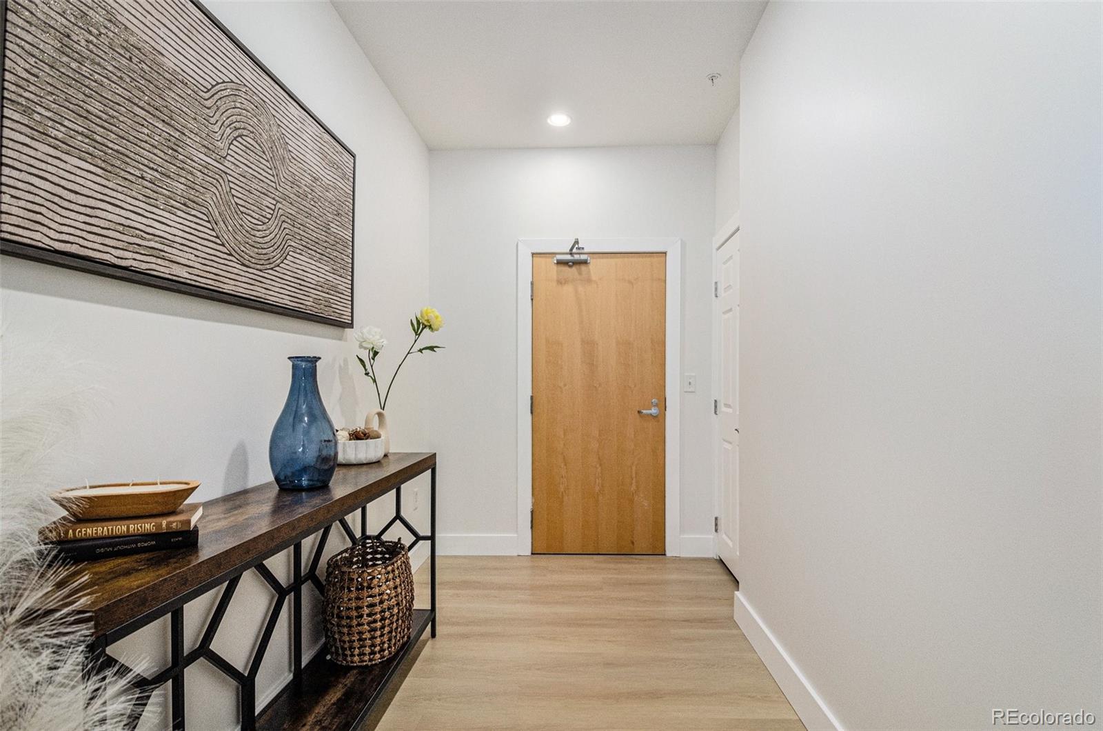 1630 N Clarkson Street 504