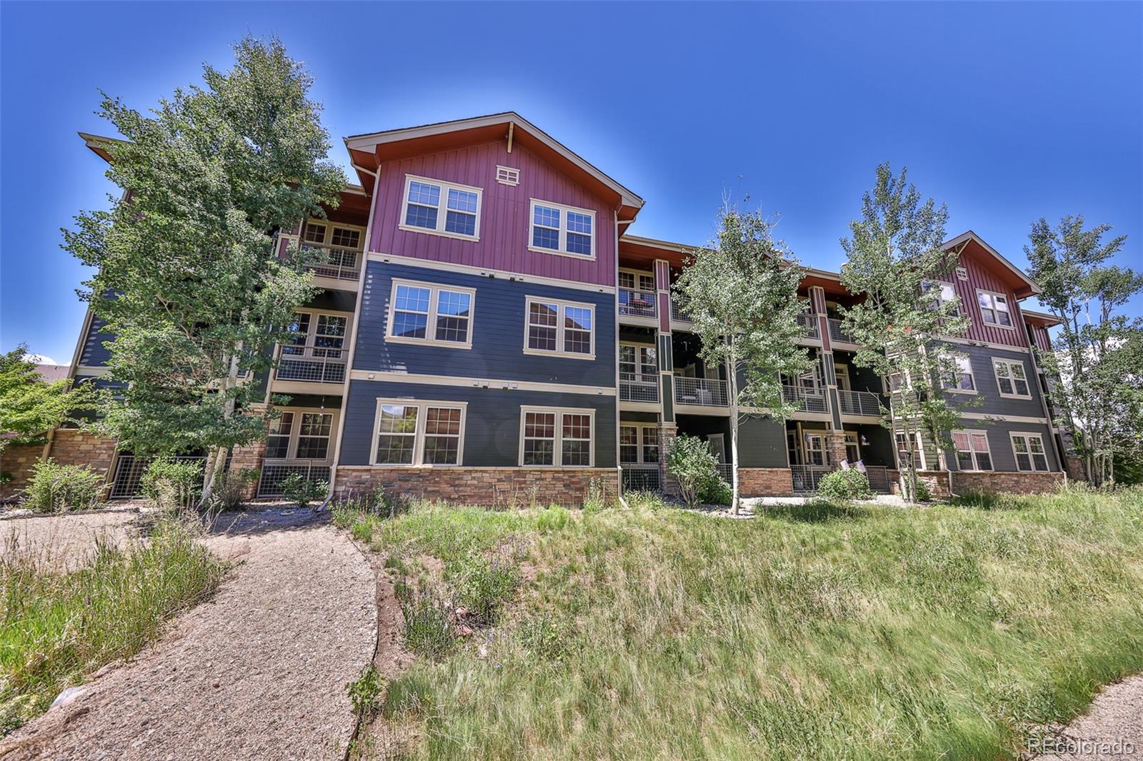 160 Village Road F105