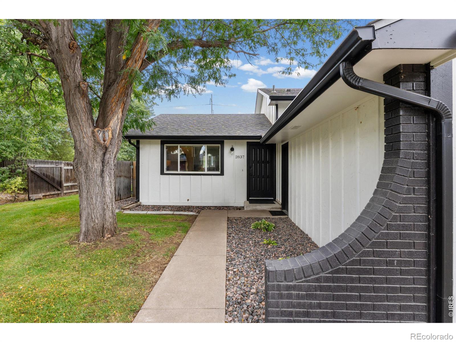 2837 Adobe Drive
