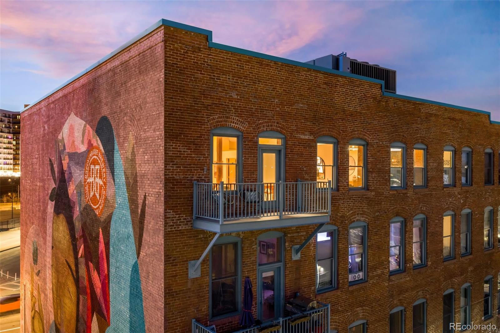 2560 Blake Street 402