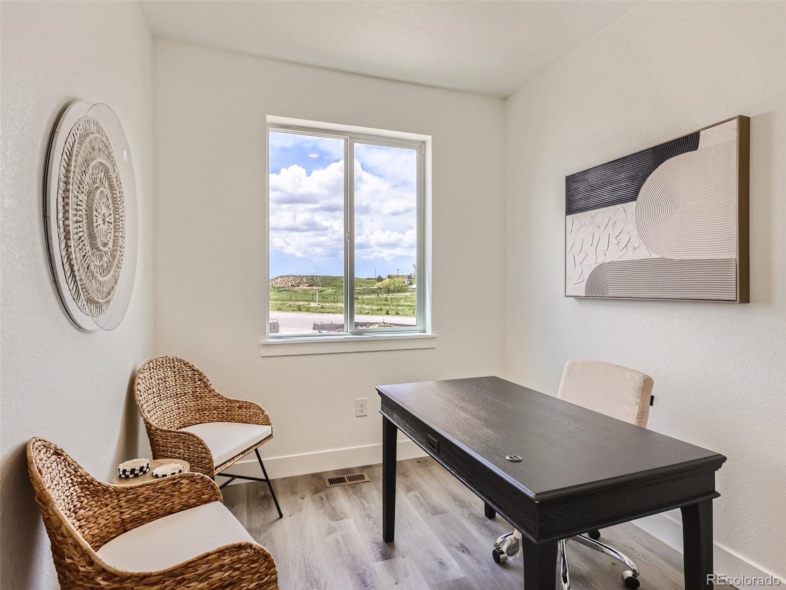 1203 S Algonquian Street