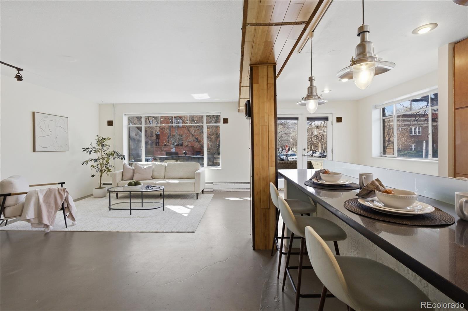 500 E 11th Avenue 201