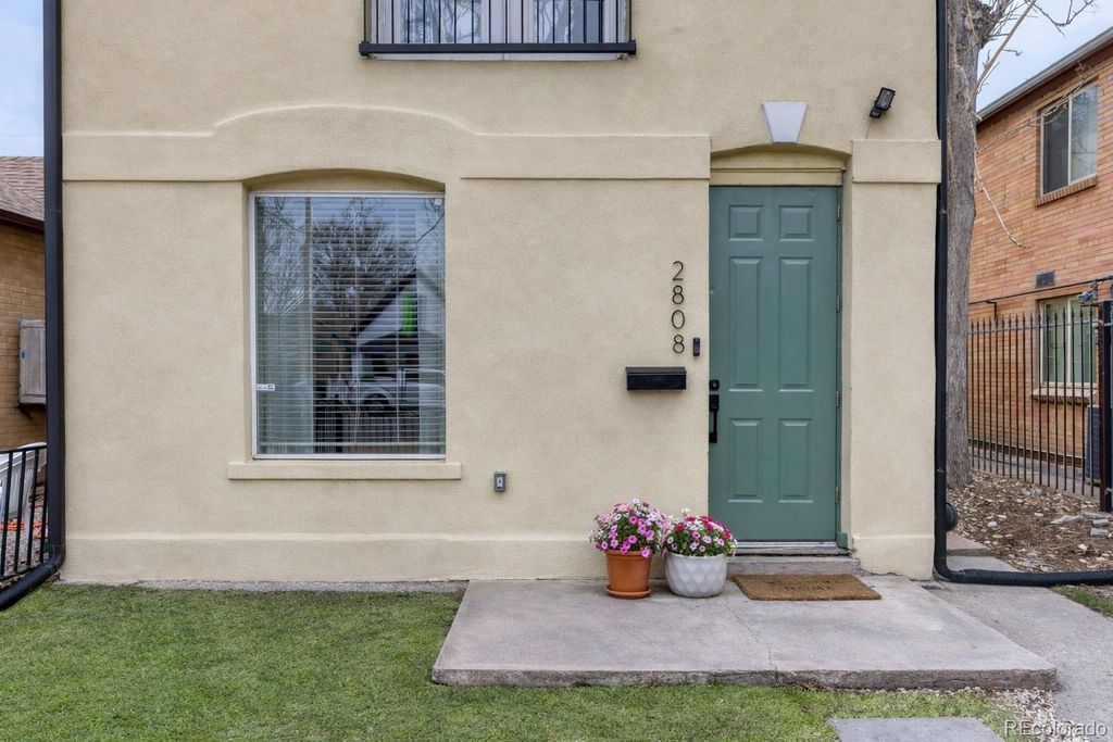 Photo of 2808 California Street, Denver, CO 80205 (MLS # 2685548)