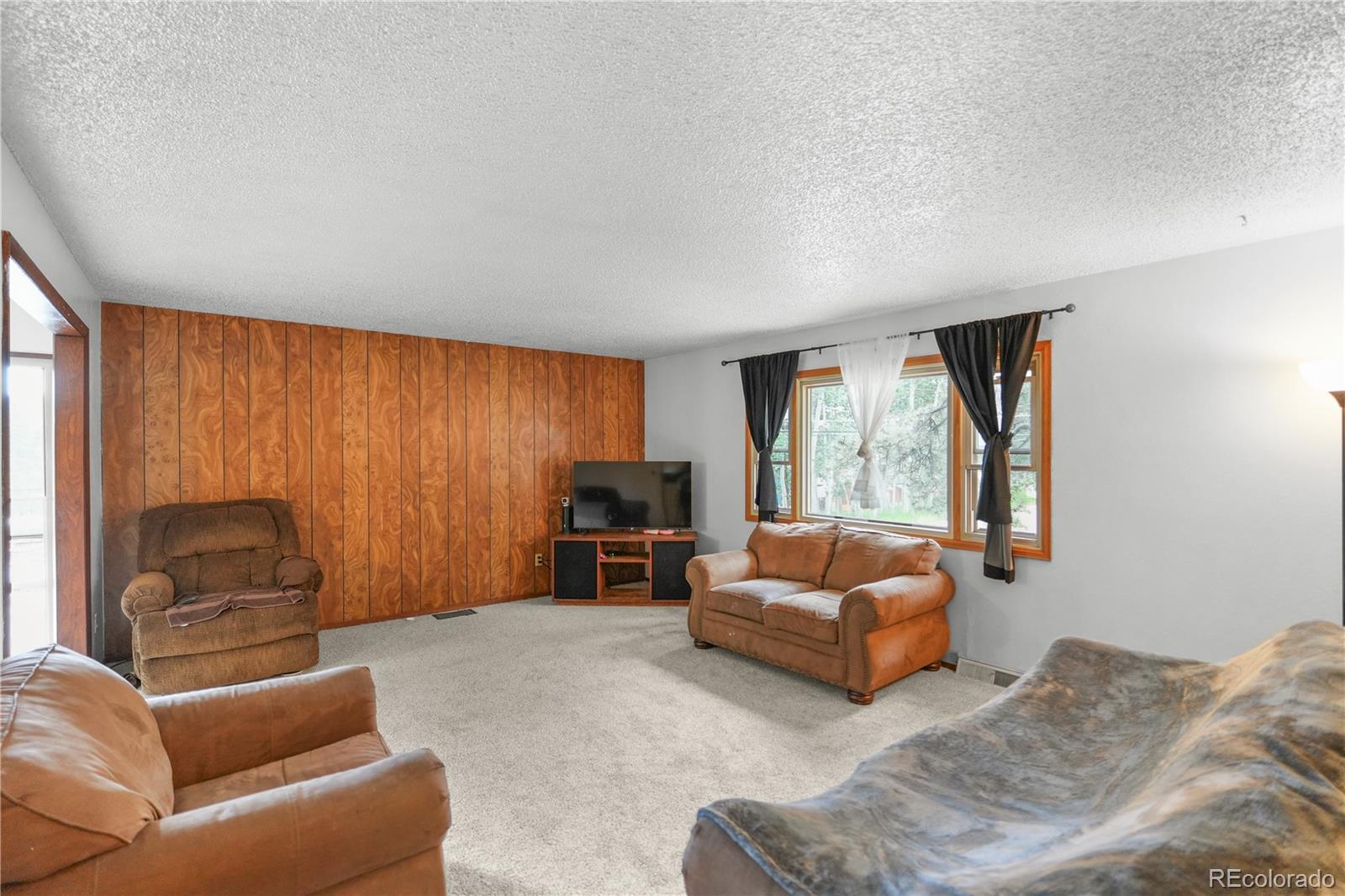 1204 W Lorraine Avenue