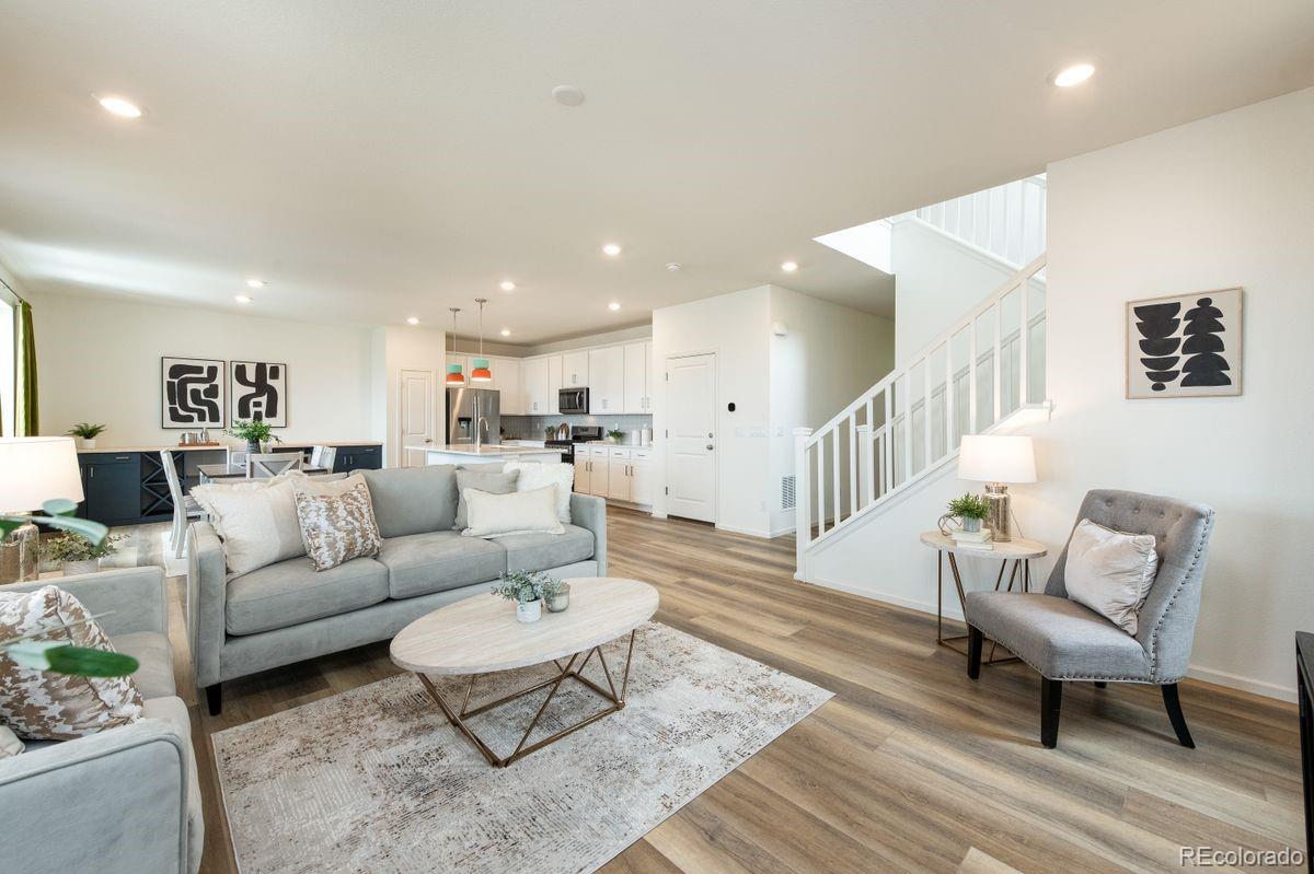 17673 W 93rd Place