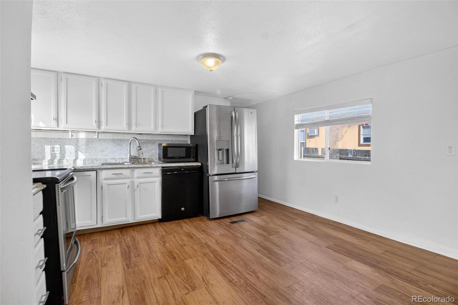 4903 E 96th Place