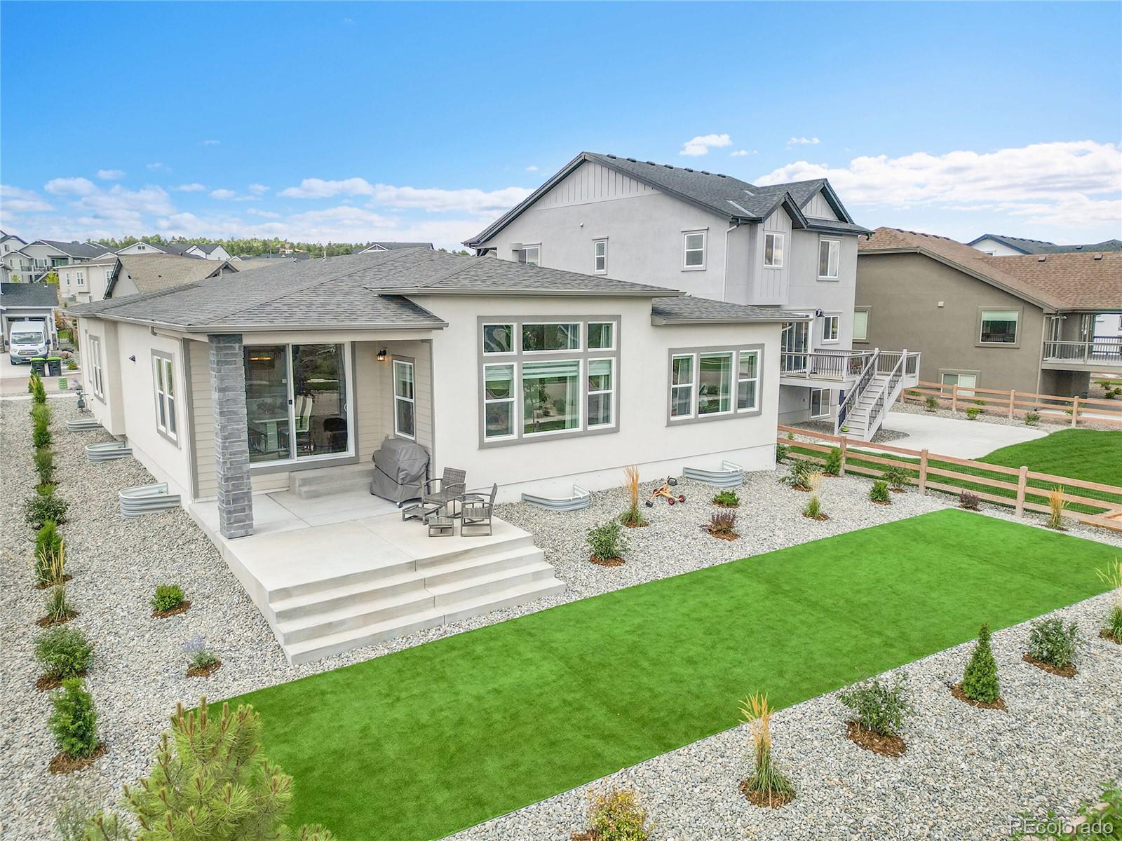 6373 Deco Drive
