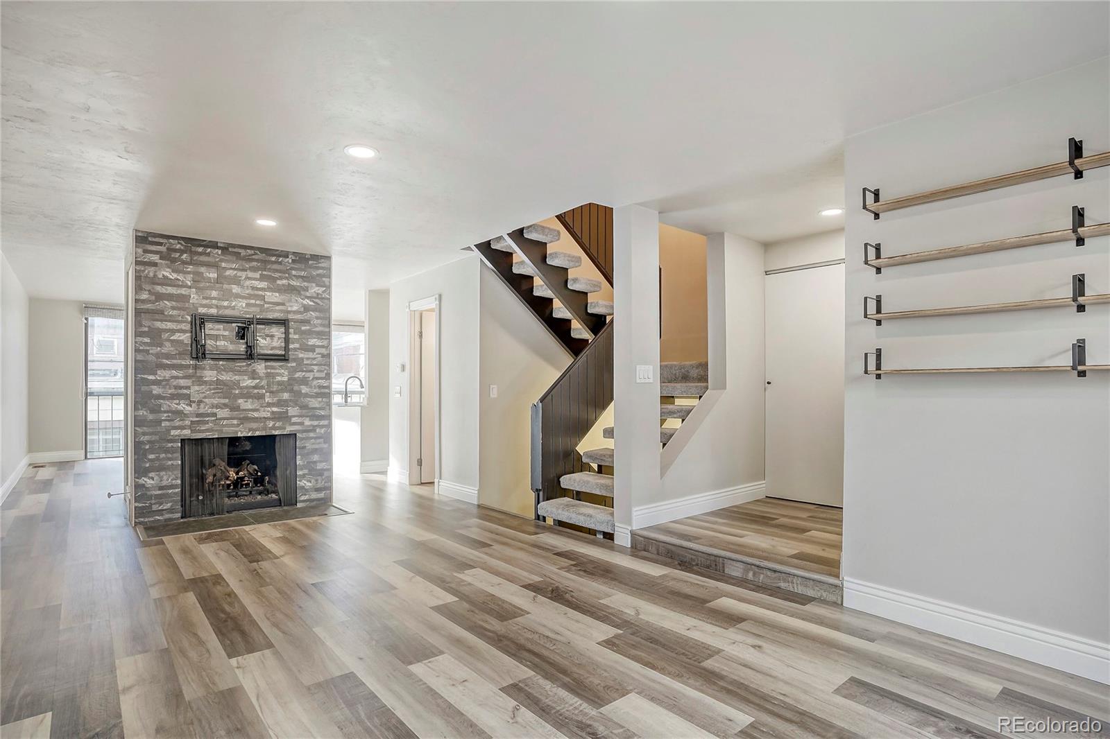 935 N Pennsylvania Street 8