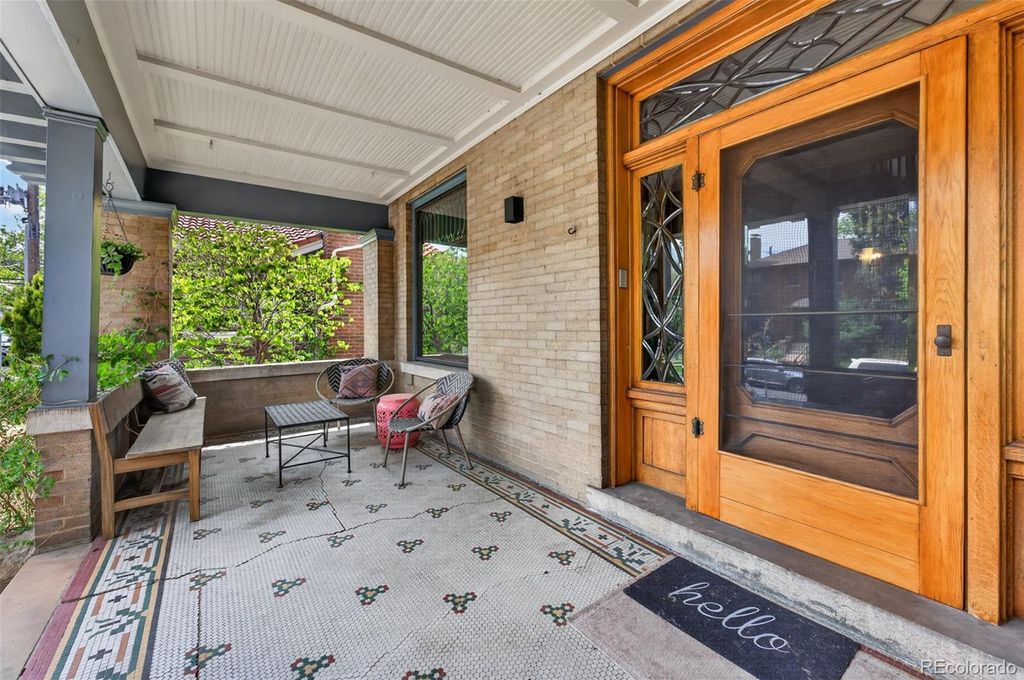 Photo of 1409 Columbine Street, Denver, CO 80206 (MLS # 4797105)