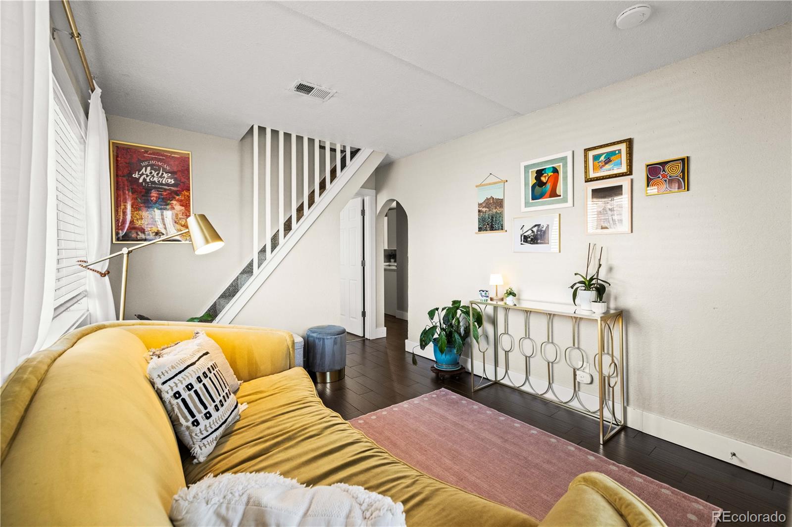 4394 W Center Avenue