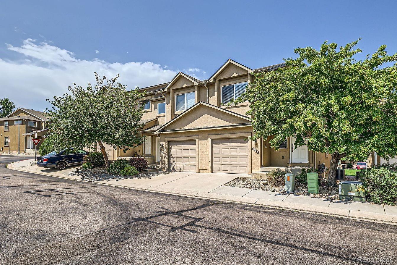 5925 - 5943 University Village View