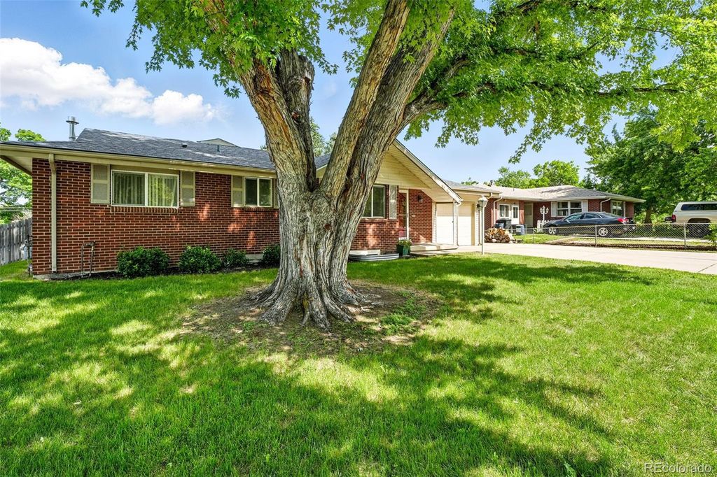 Photo of 470 S Queen Street, Lakewood, CO 80226 (MLS # 5699011)