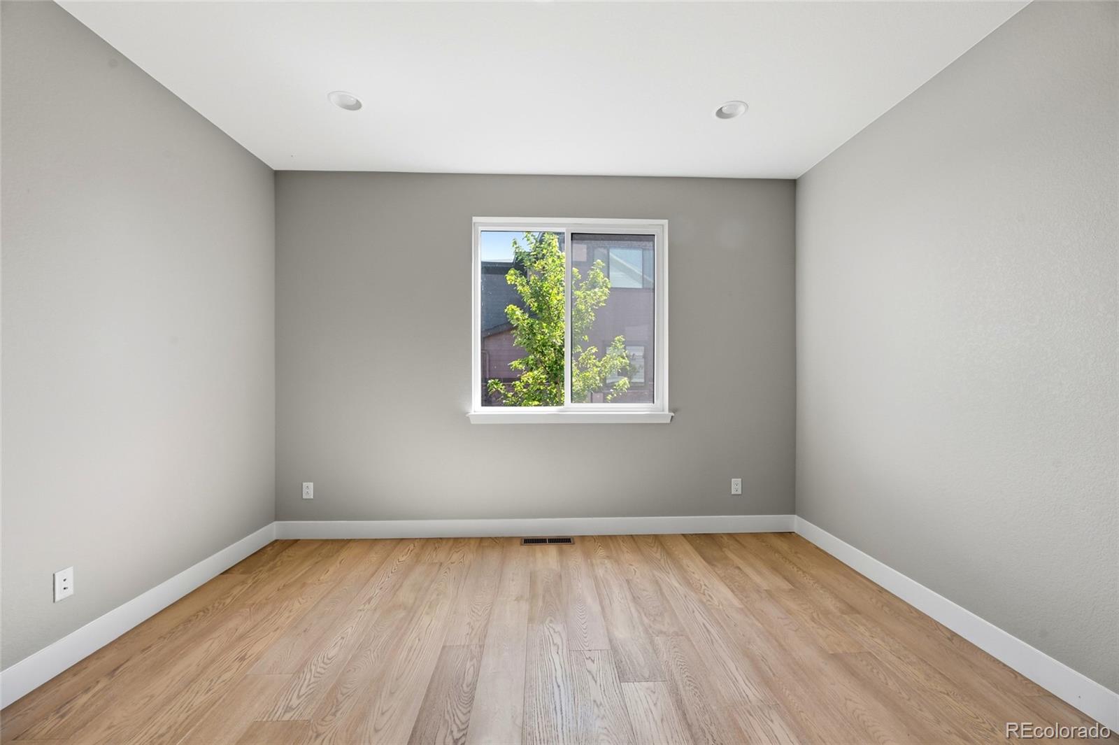 14247 Beebalm Loop