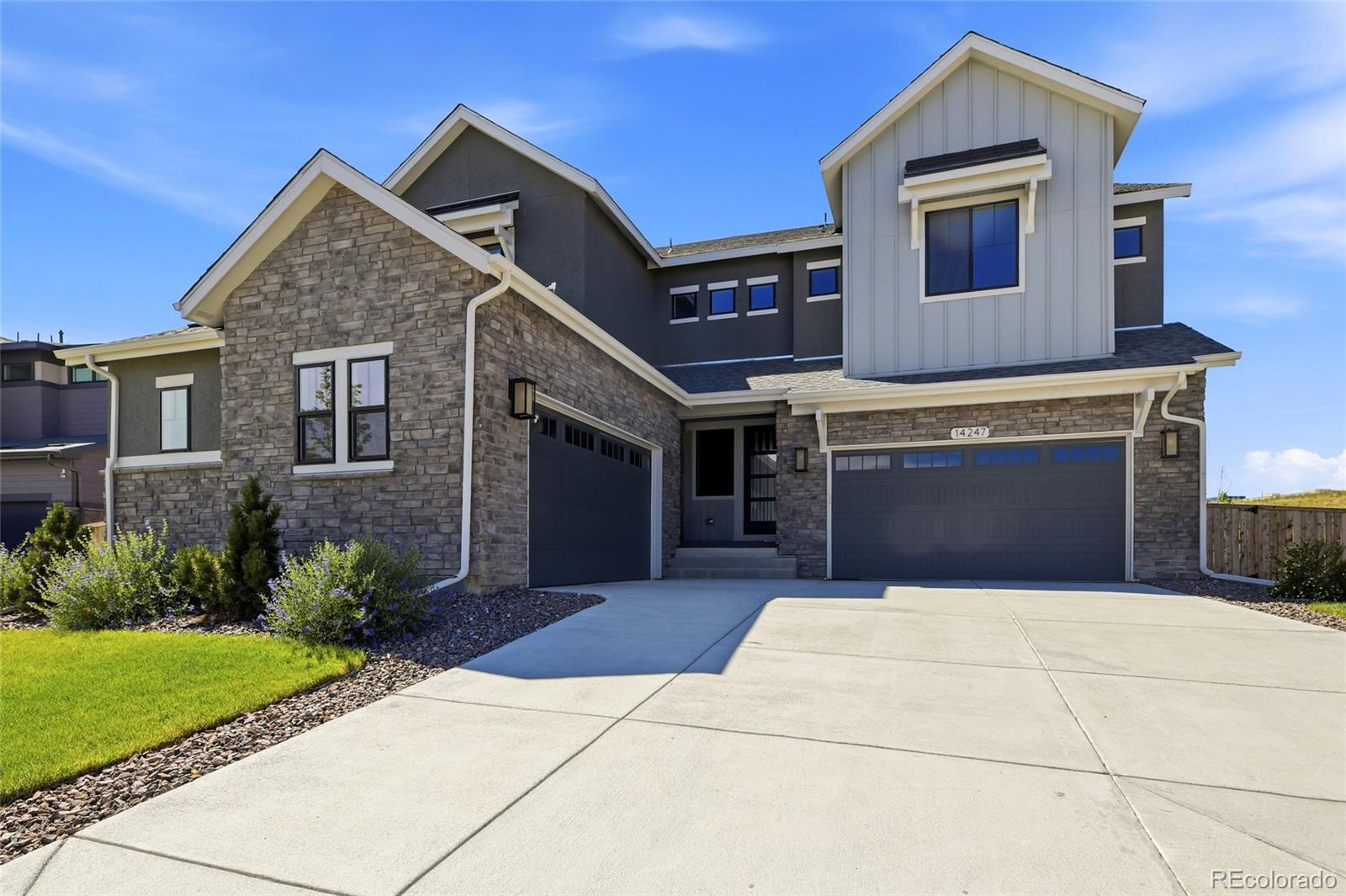 14247 Beebalm Loop