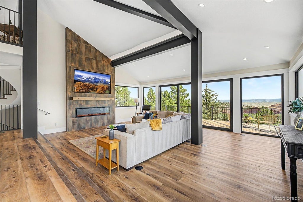 Photo of 6243 Buffalo Run, Littleton, CO 80125 (MLS # 6599453)