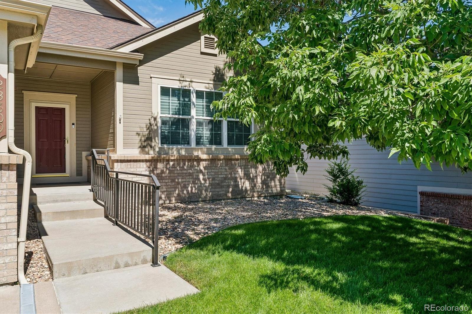23609 E Clifton Place