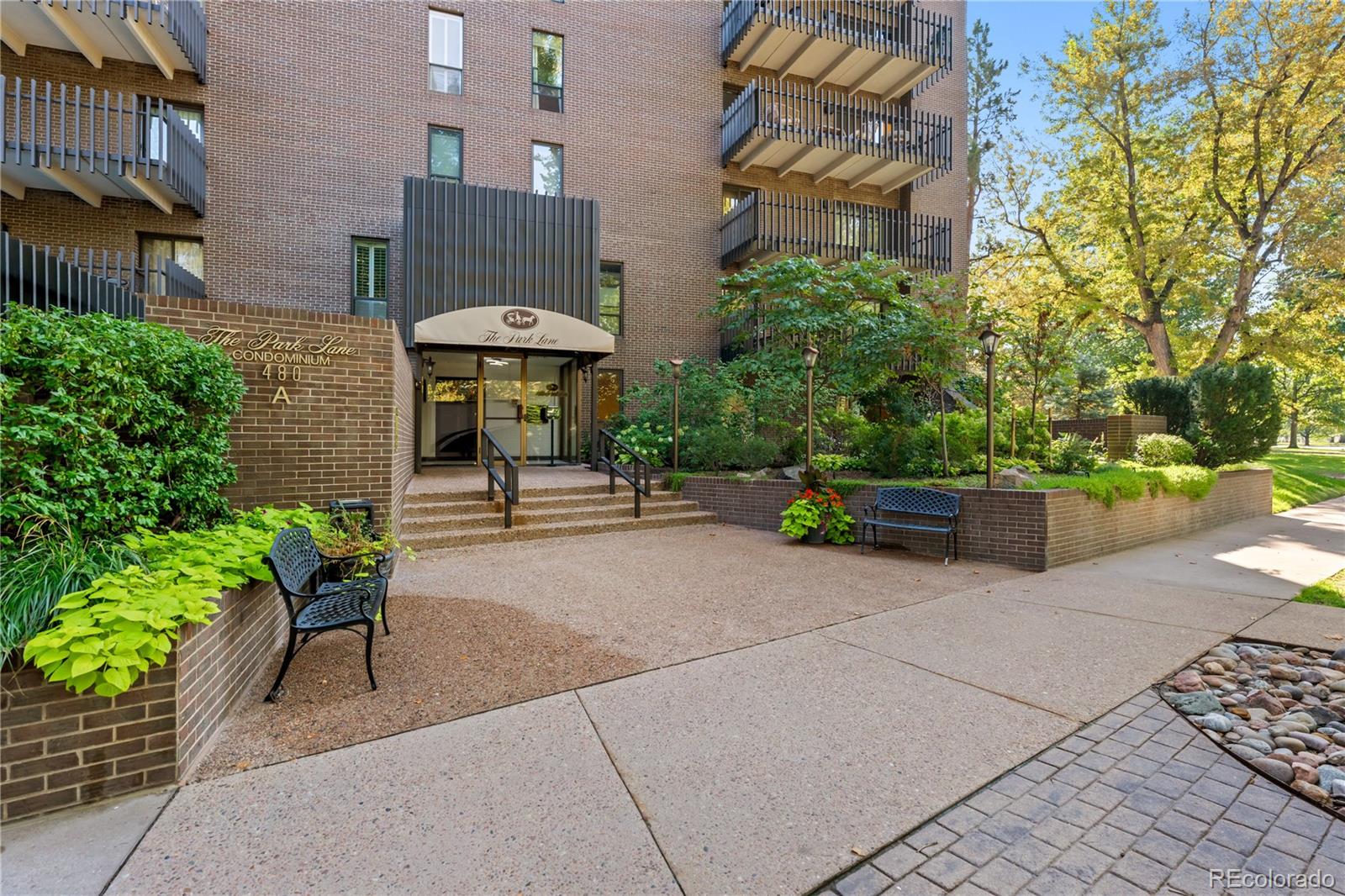 480 S Marion Parkway 1403