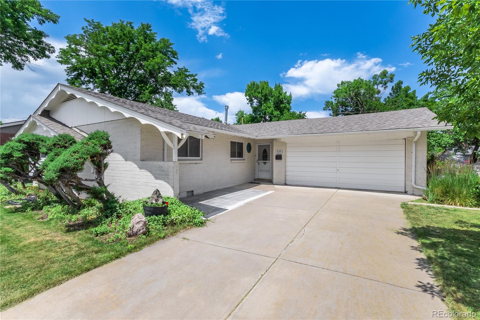 3695 W Monmouth Avenue, Littleton, CO, 80123 1 3695 W Monmouth Avenue