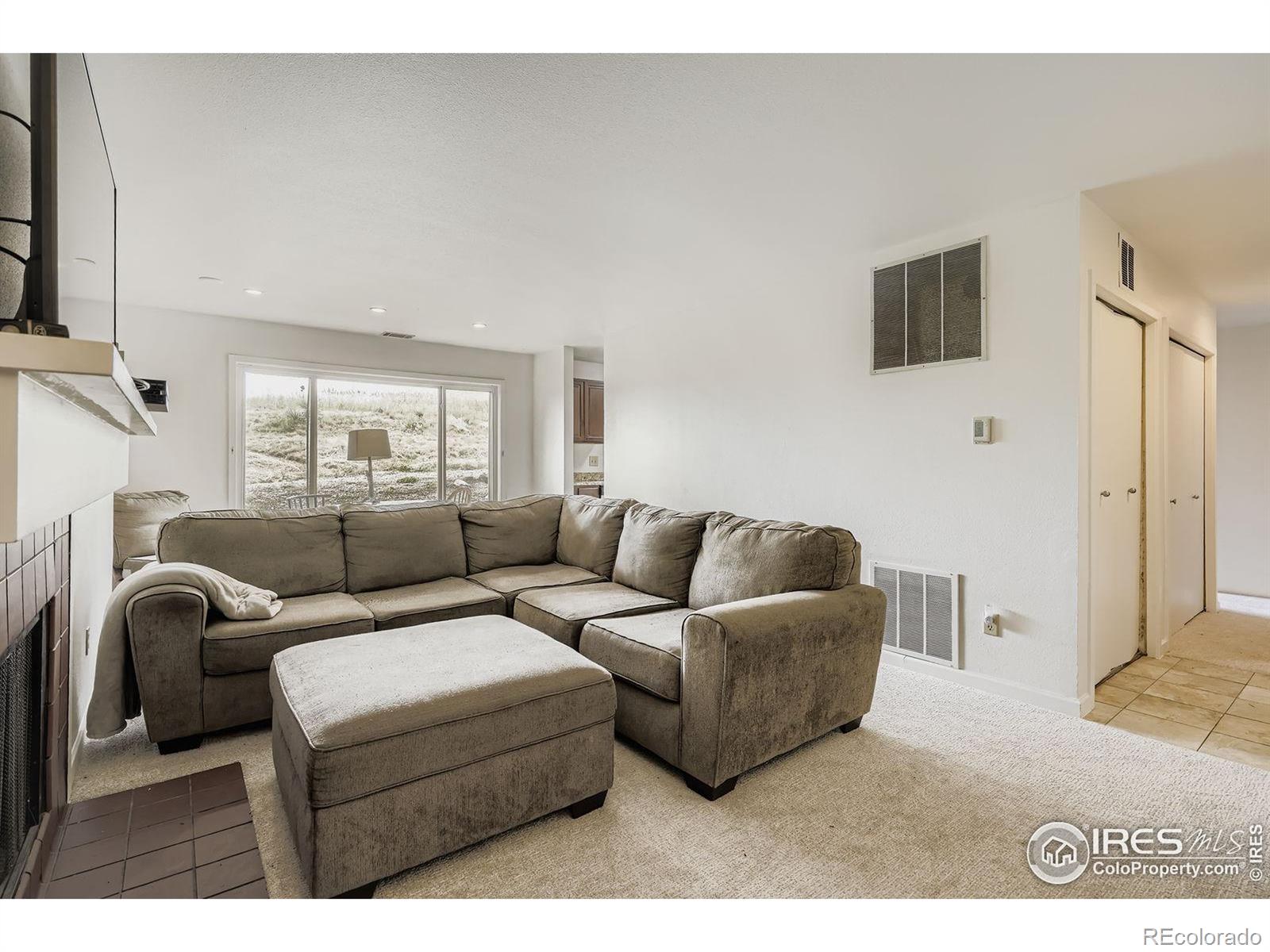 1596 Bradley Drive