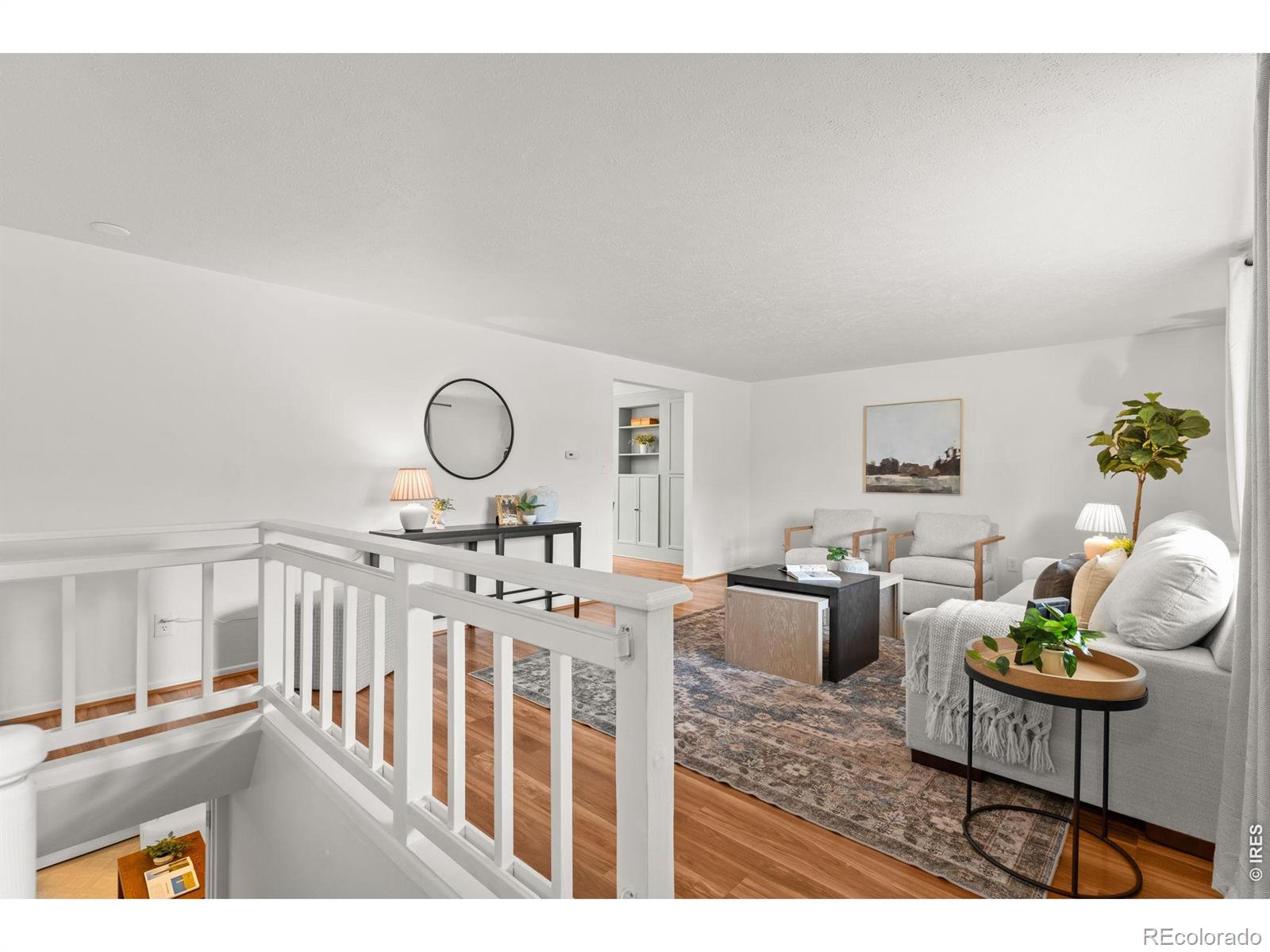 2402 N Estrella Avenue