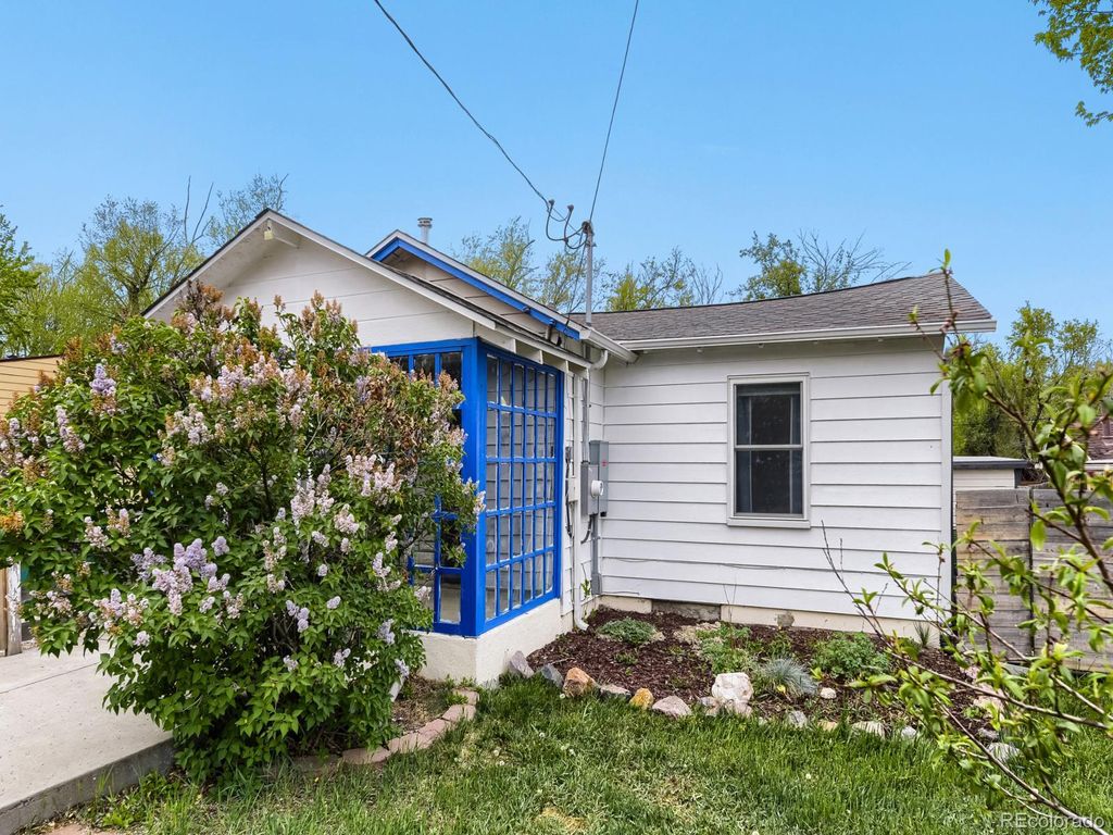 Photo of 11916 W 13th Avenue, Lakewood, CO 80401 (MLS # 4618825)