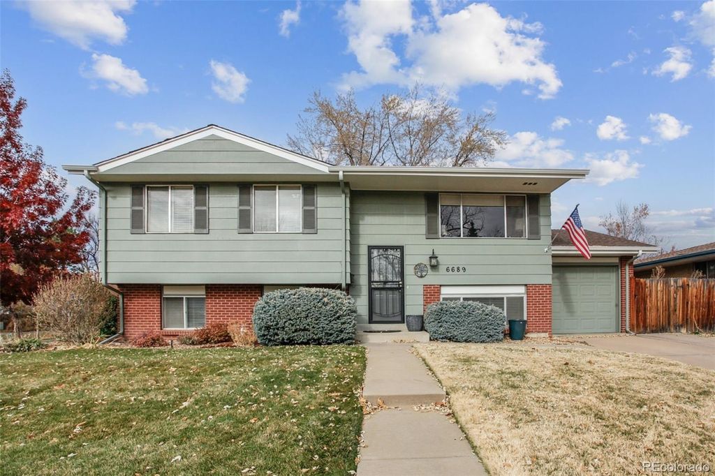 Photo of 6689 S Delaware Street, Littleton, CO 80120 (MLS # 6925869)