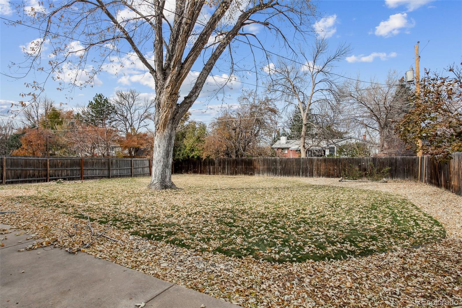 6689 S Delaware Street