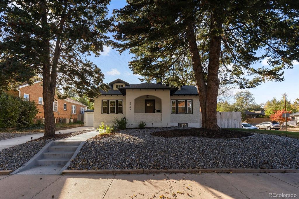Photo of 2289 N Glencoe Street, Denver, CO 80207 (MLS # 9365585)