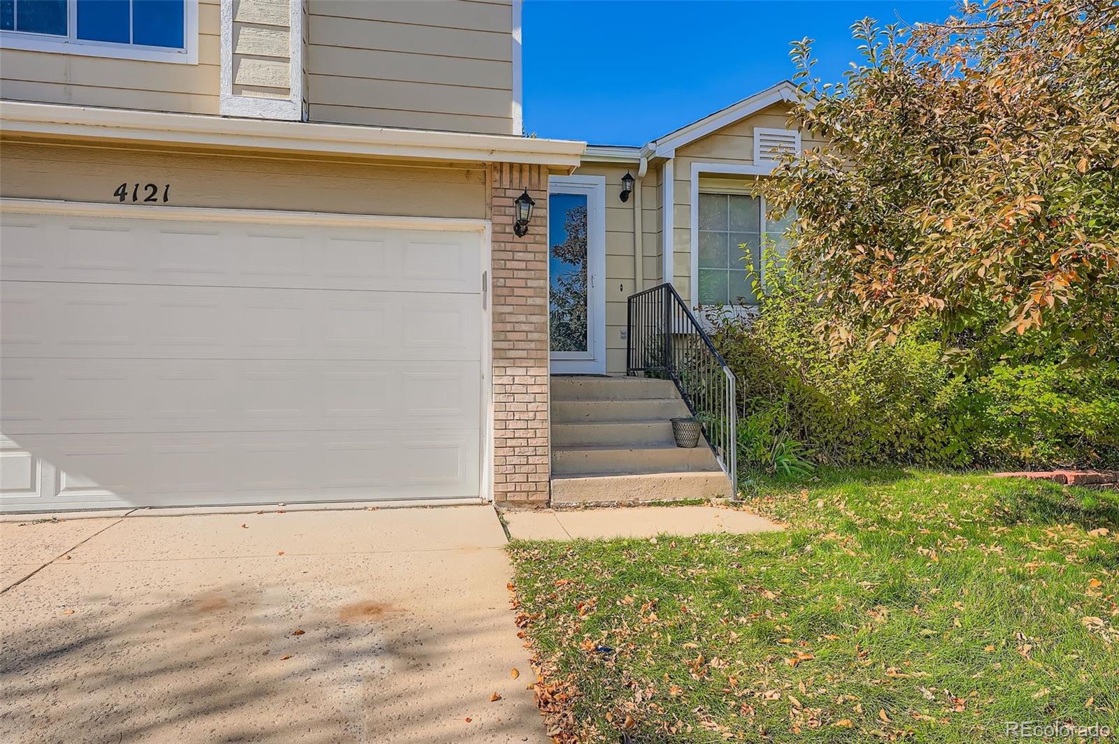 4121 Ensenada Street