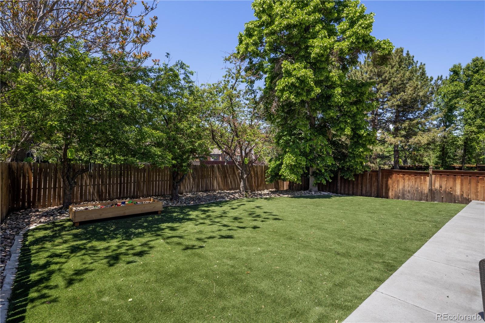 420 N Colorado Boulevard