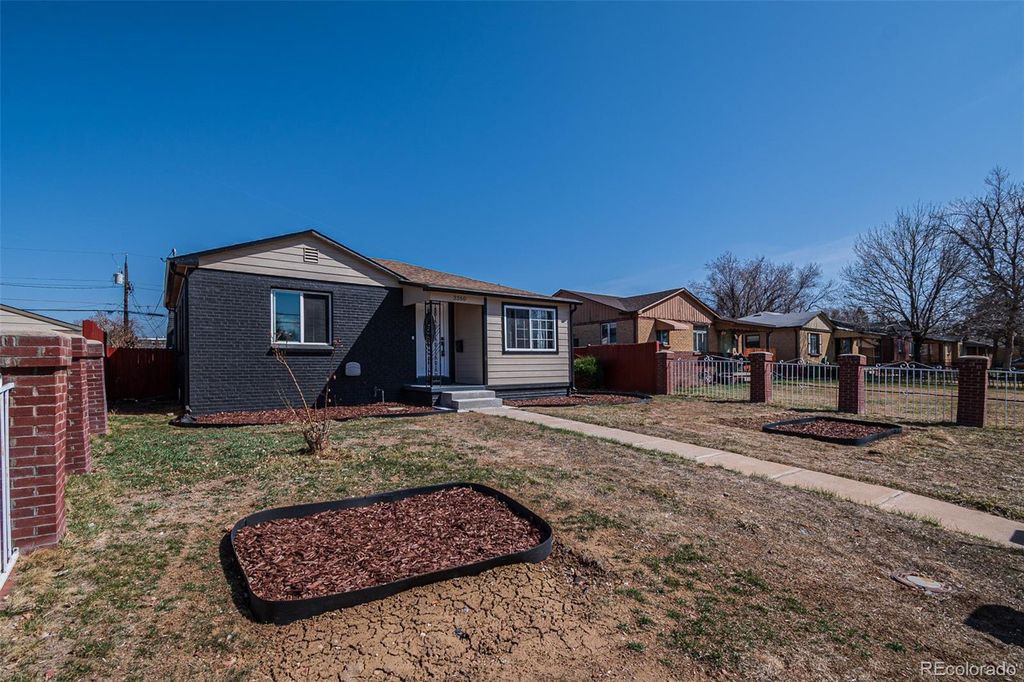 Photo of 3360 Magnolia Street, Denver, CO 80207 (MLS # 3954615)