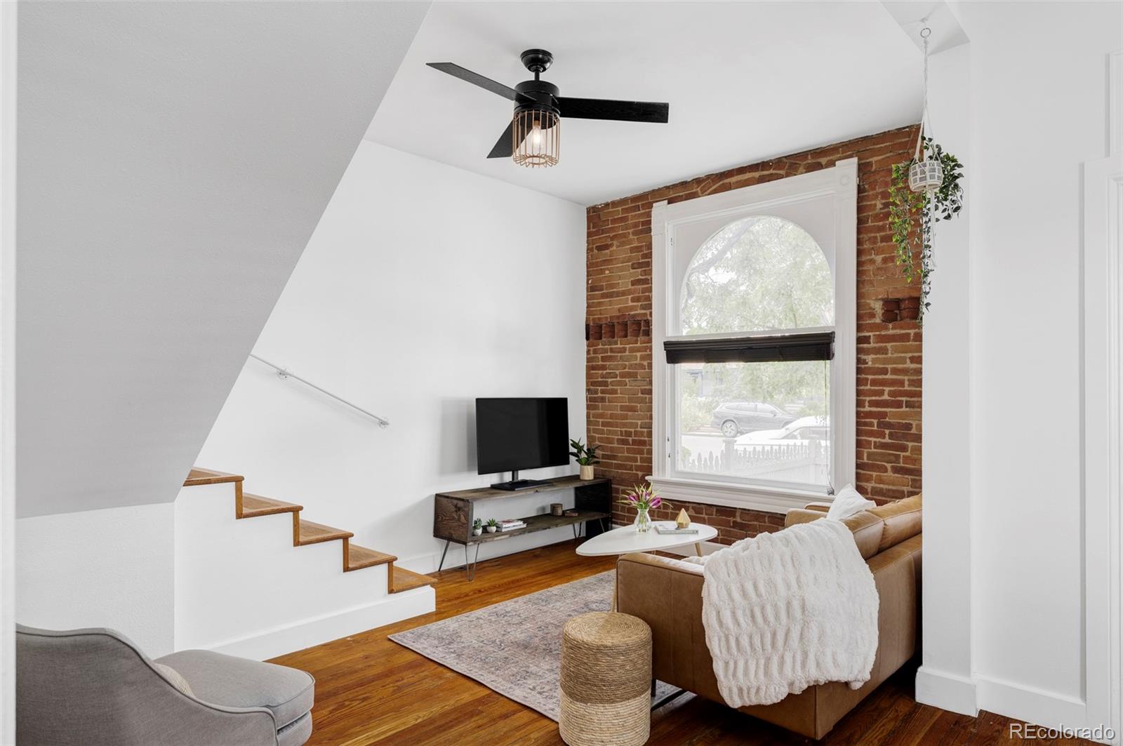 2909 Glenarm Place